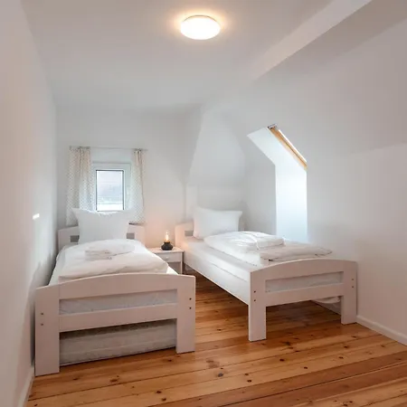 Maria 6 Schlafzimmer & Sauna Koserow