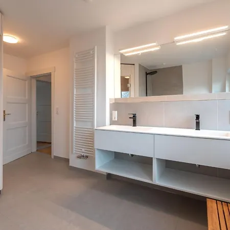 Maria 6 Schlafzimmer & Sauna Koserow